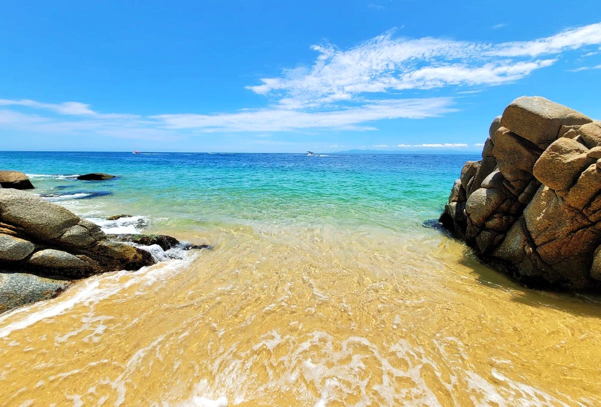 Playa Madagascar en Puerto Vallarta