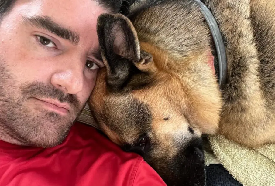 Desaparece Michael Calabrese, junto a su perrita.