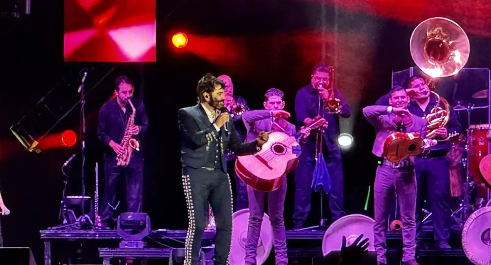 Alejandro Fernández en concierto.