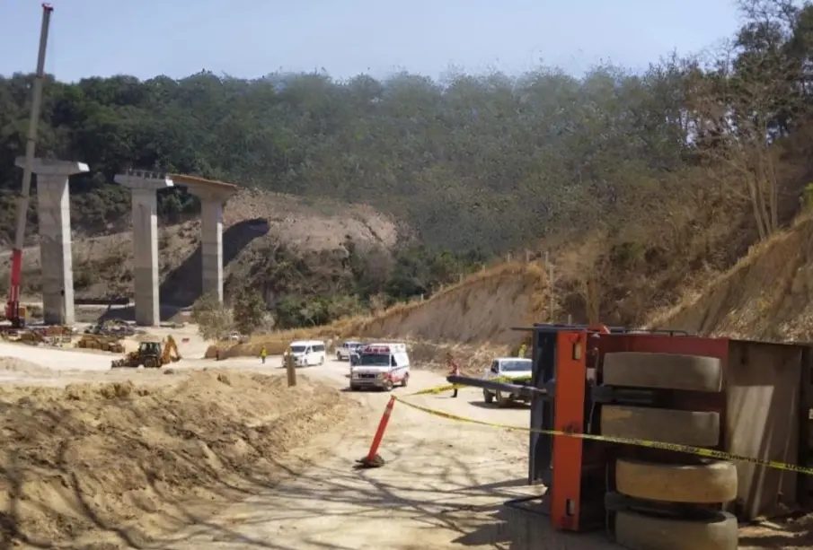 Muere obrero aplastado en obra de la autopista Tepic–Compostela