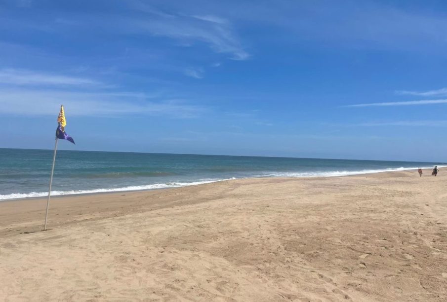 Cierran la playa de Lo de Marcos