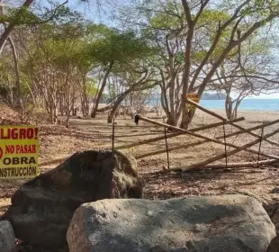 Cierre de acceso a playa Malpaso.
