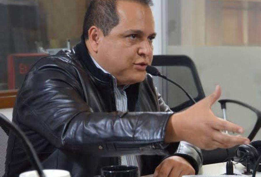 El priista, Luis Armando Córdova.