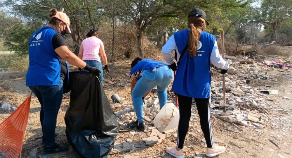 Red Ambiental en jornada de limpieza