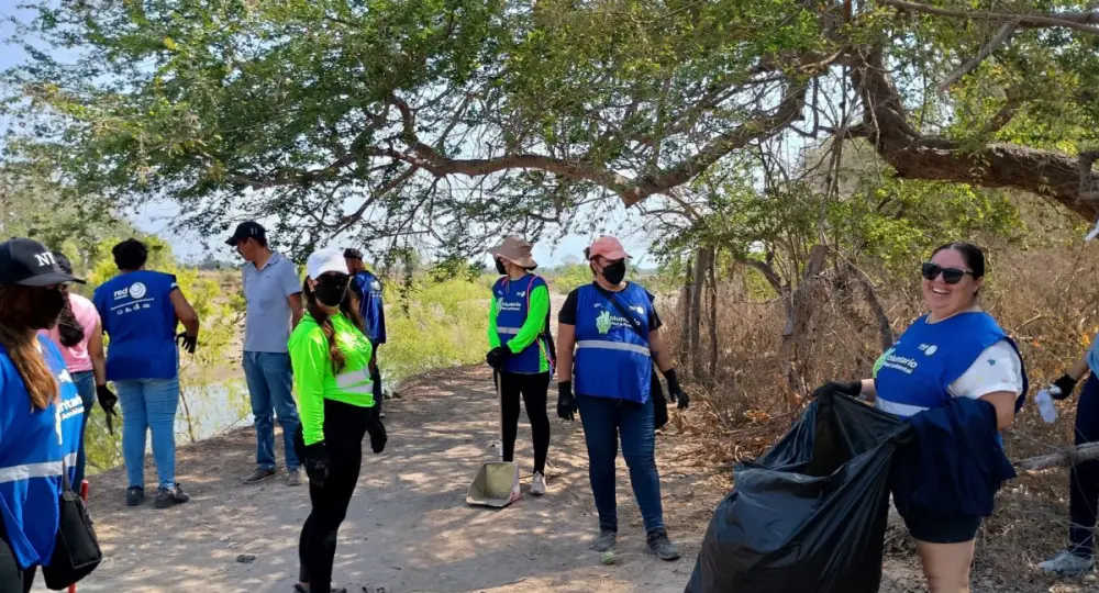 Red Ambiental en jornada de limpieza
