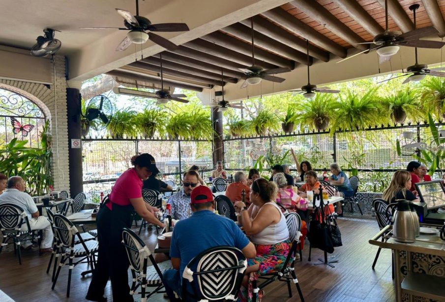 Restaurantes llenos en Puerto Vallarta