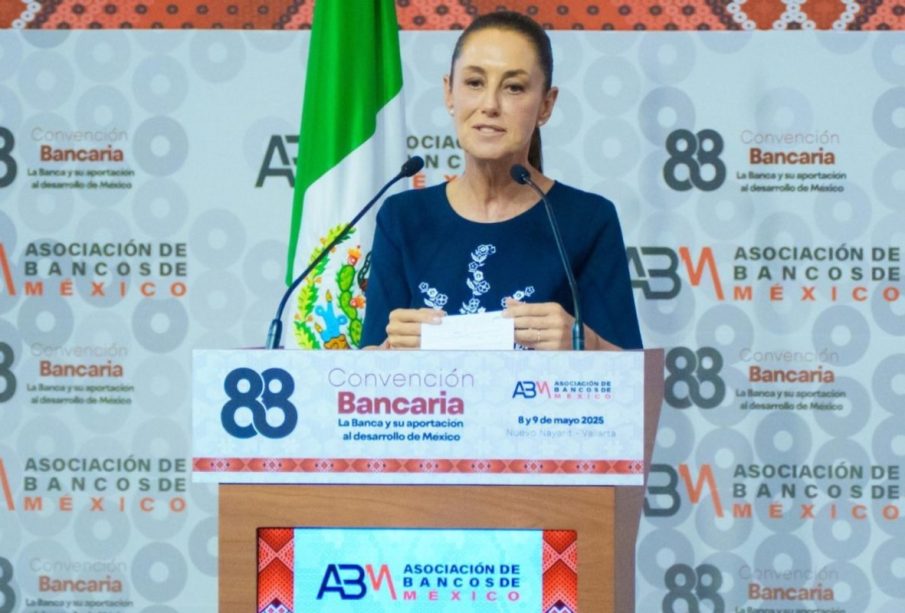 Mexicanos solo acceden al 33% del PIB en créditos, revela Sheinbaum