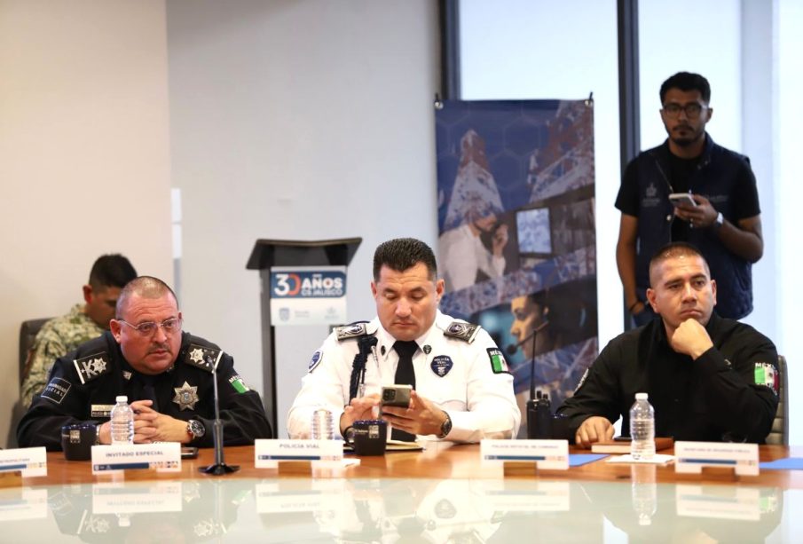 Policías en Jalisco