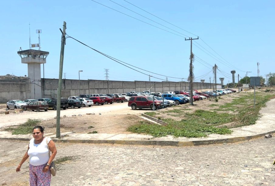Estacionamiento en la Penal de Puerto Vallarta