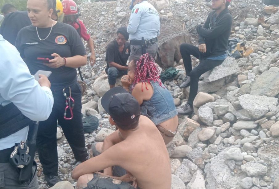 rio-santa-catarina-rescatan-personas