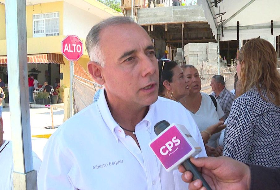 Alberto Esquer Gutiérrez,