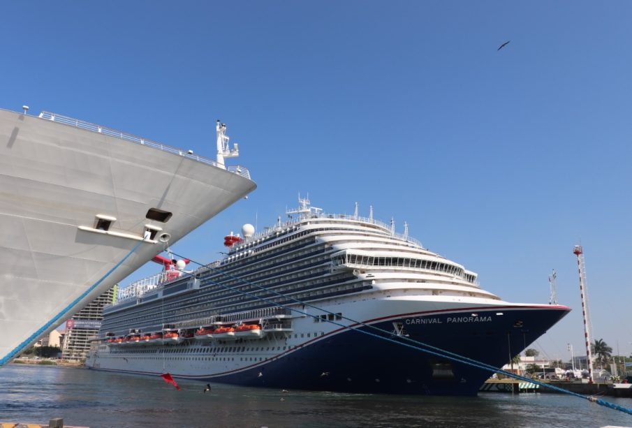 Crucero llega a Puerto Vallarta