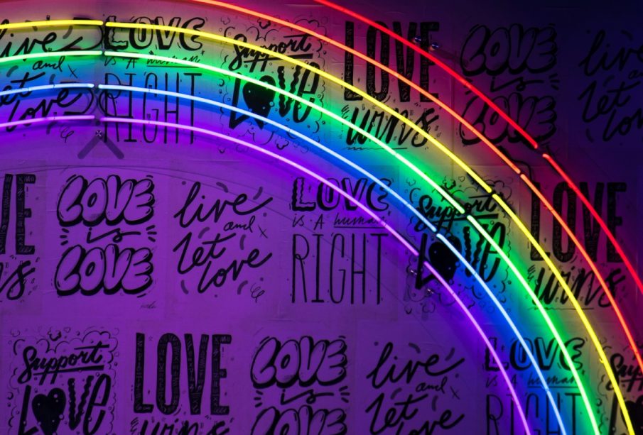 Este mes de junio se celebra a la comunidad LGBT.