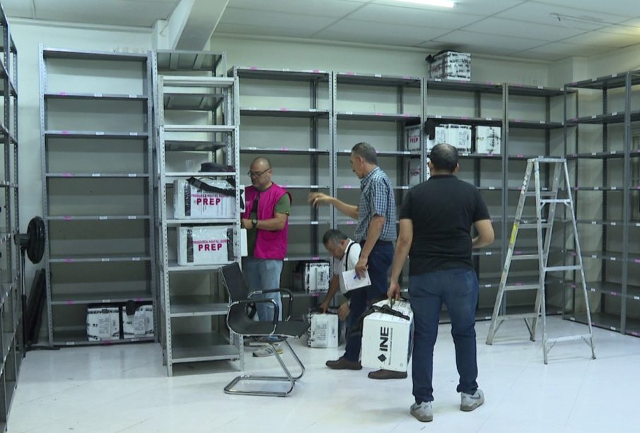 Una Jornada sin dormir en el INE; reciben paquetes electorales