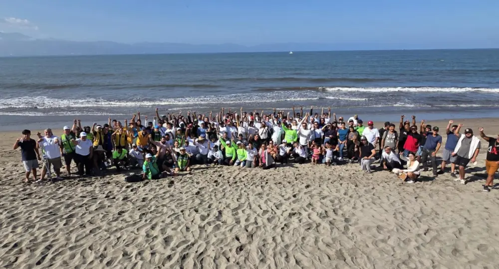 Brigada para limpiar playas