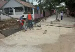 Reparan calles en Ixtapa