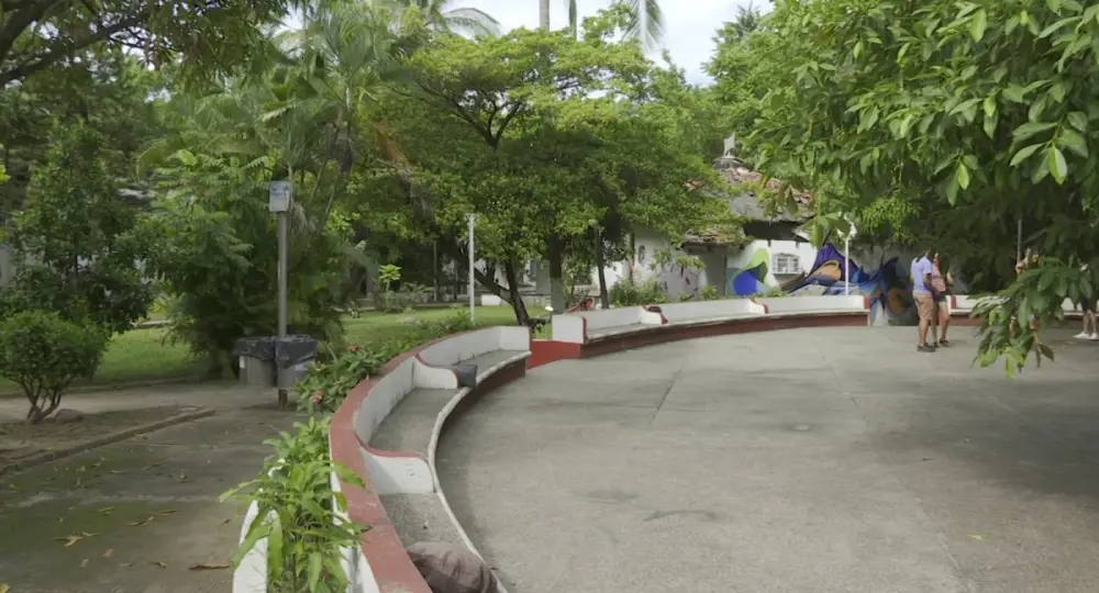 Restauranteros de Vallarta esperan repunte turístico en verano