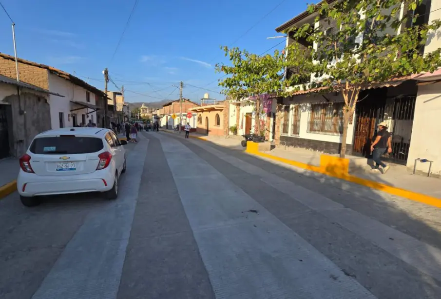 Delegada de Las Palmas gestionará rehabilitación de calle