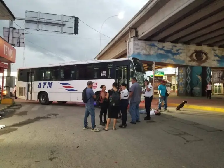 Accidente en crucero de Mezcales