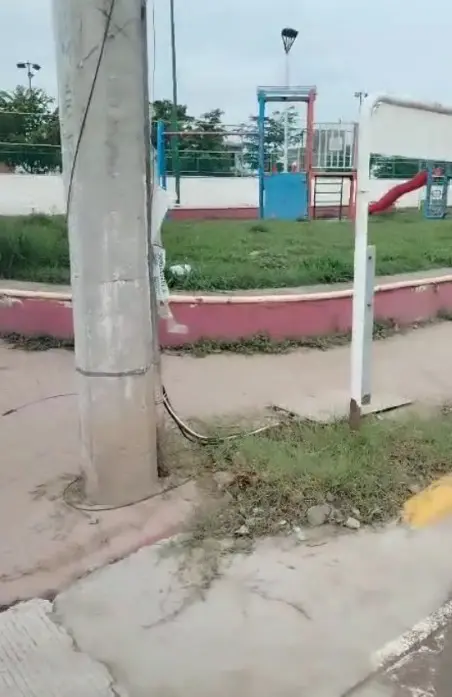 Cables expuestos en San Vicente