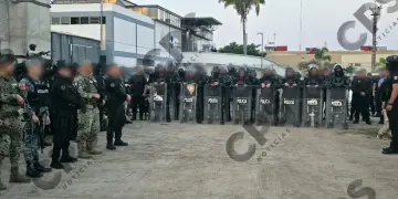 Revisión en el penal de Puerto Vallarta deja decomiso y traslados