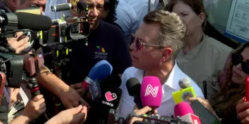 Lemus ordena encender aire acondicionado en autobuses de Puerto Vallarta