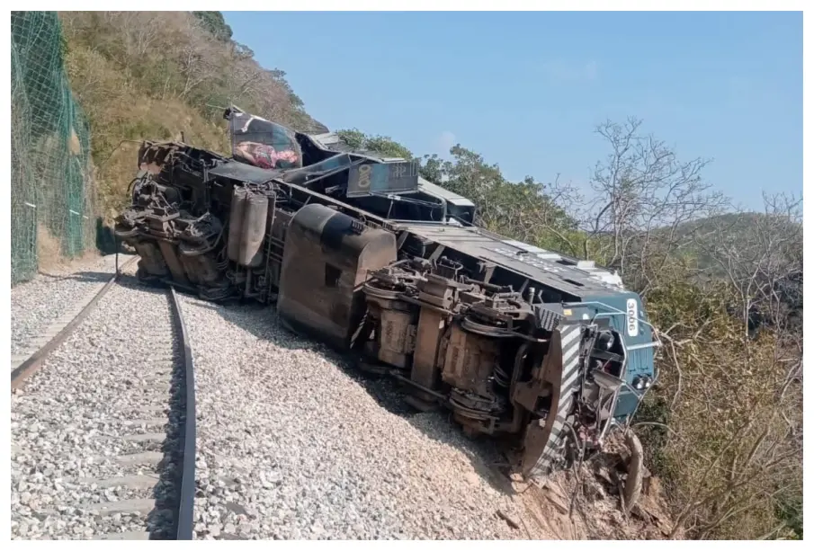 Segob confirma lista oficial de 13 fallecidos por descarrilamiento del Tren Interoceánico
