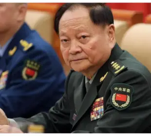 China investiga a Zhang Youxia por corrupción y presunta filtración nuclear a E.U