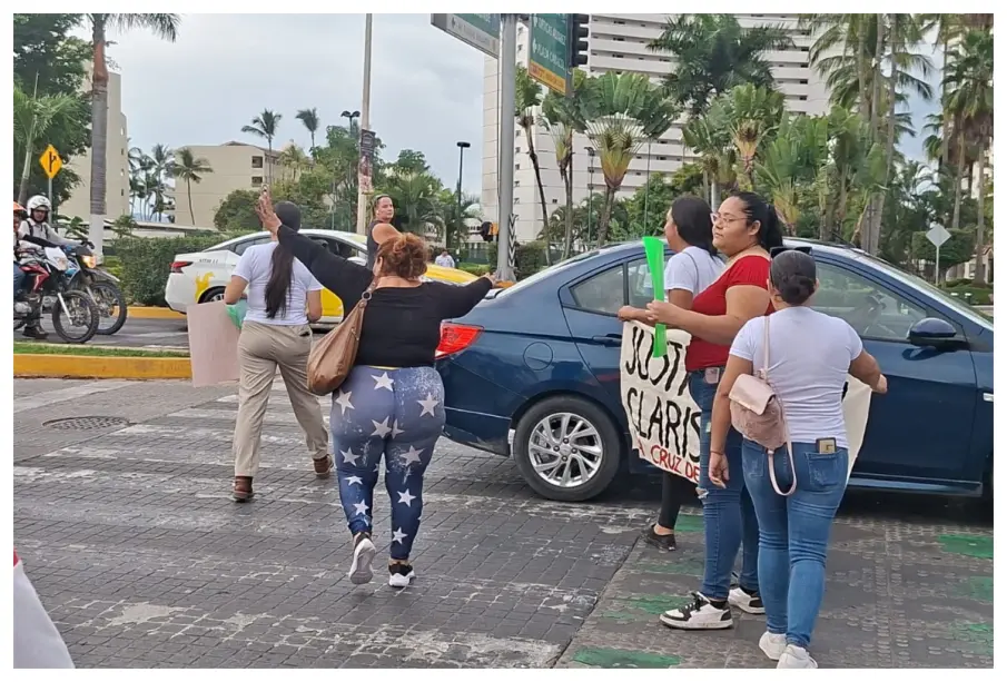 Bloqueos en Puerto Vallarta afectan al turismo y la movilidad; empresarios piden alternativas