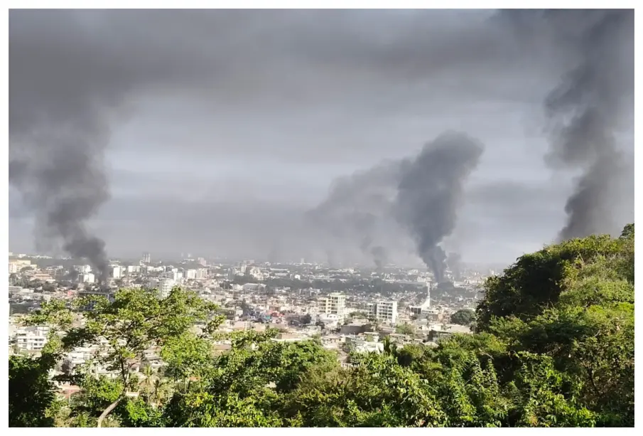 Balaceras y tensión en colonias de Puerto Vallarta; piden no salir de casa