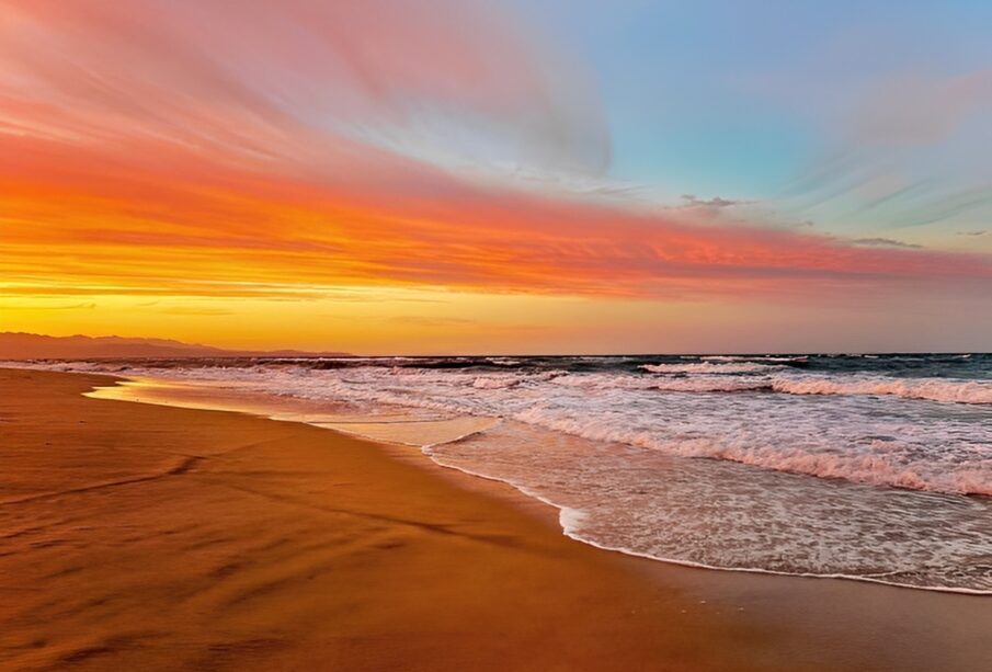 Atardecer en playas de Los Cabos.