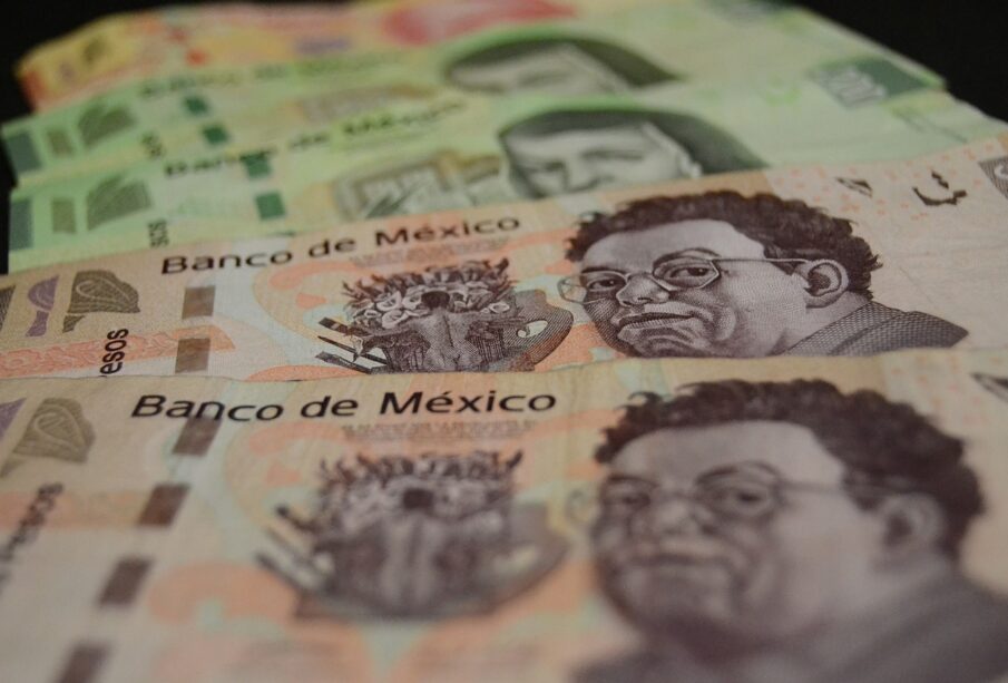 Billetes mexicanos de 500 y 200