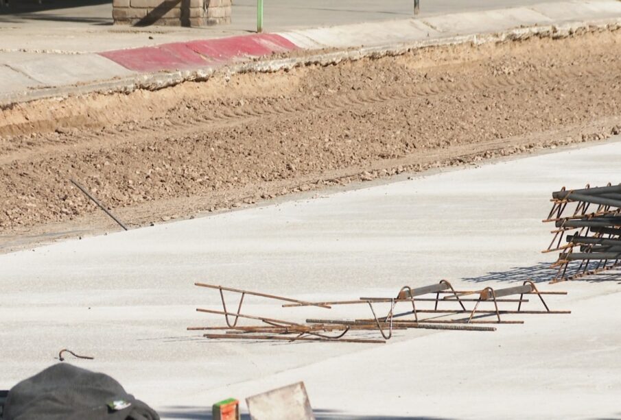 Obra de pavimentación sin terminar en calles de La Paz.