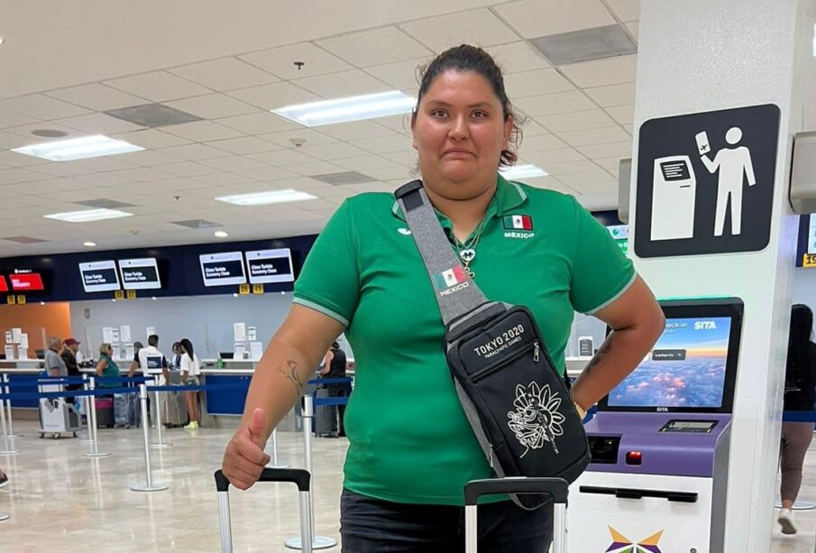 Rosita en el aeropuerto