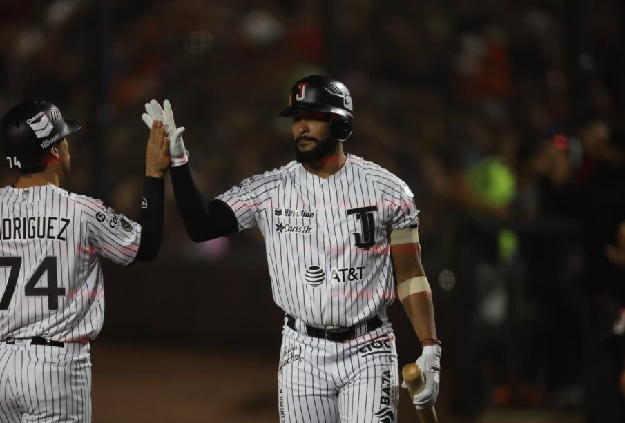 Toros de Tijuana durante partido.