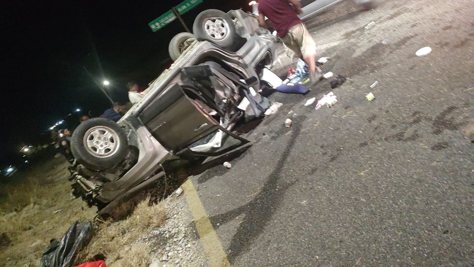 Volcadura en la carretera