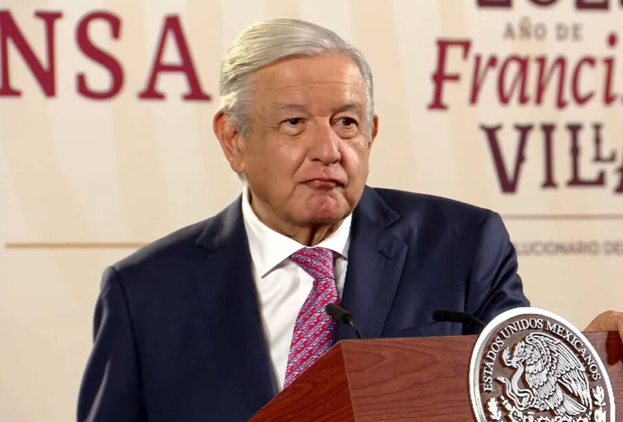 AMLO con cara de burla