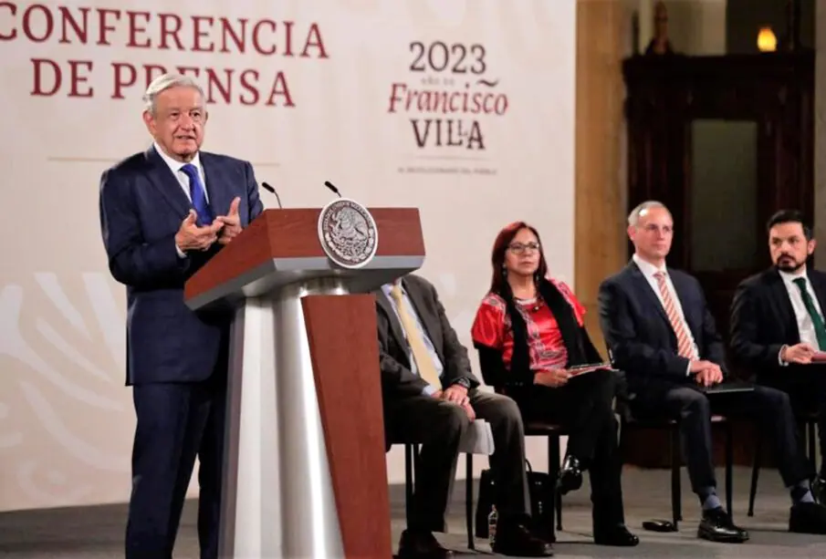 AMLO con gabinete de salud en mañanera