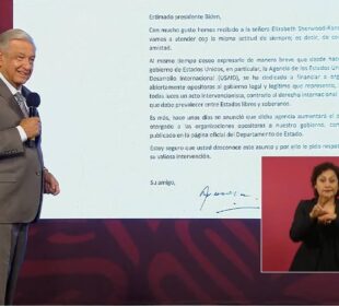 AMLO dando lectura a carta enviada a Biden