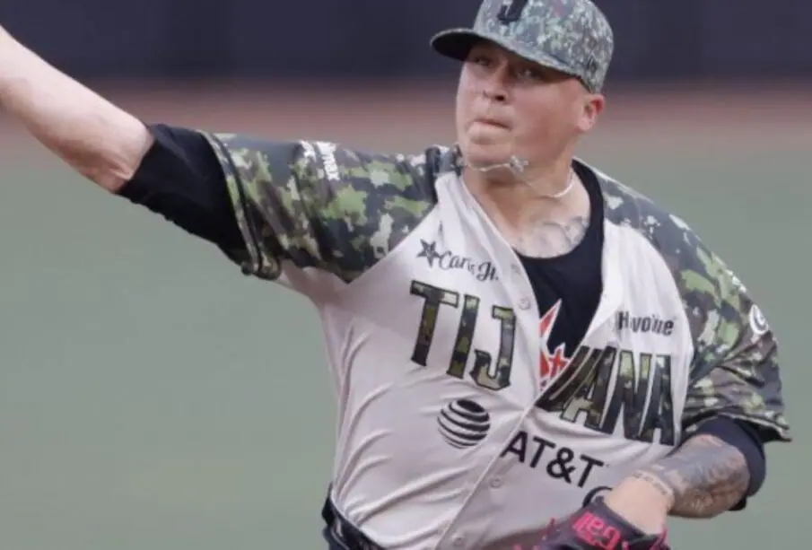 Jugador de Toros de Tijuana en la Liga Mexicana de Beisbol.