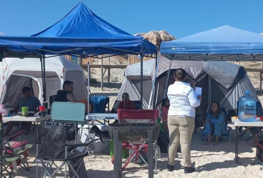 Personal de Zofemat realizando operativos en playas.