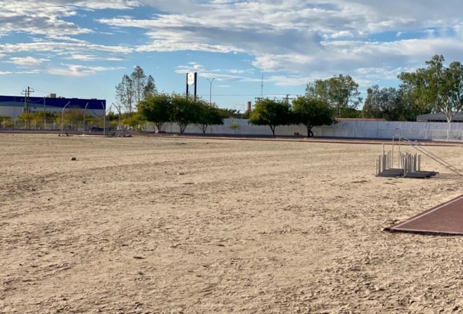 Pista de atletismo del INSUDE.