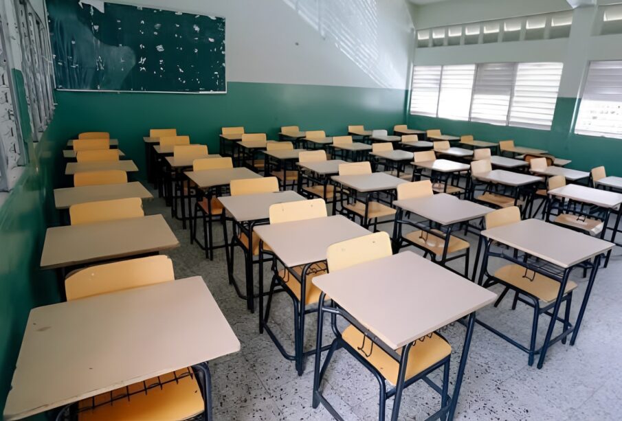 Salón de clases de escuela preparatoria.