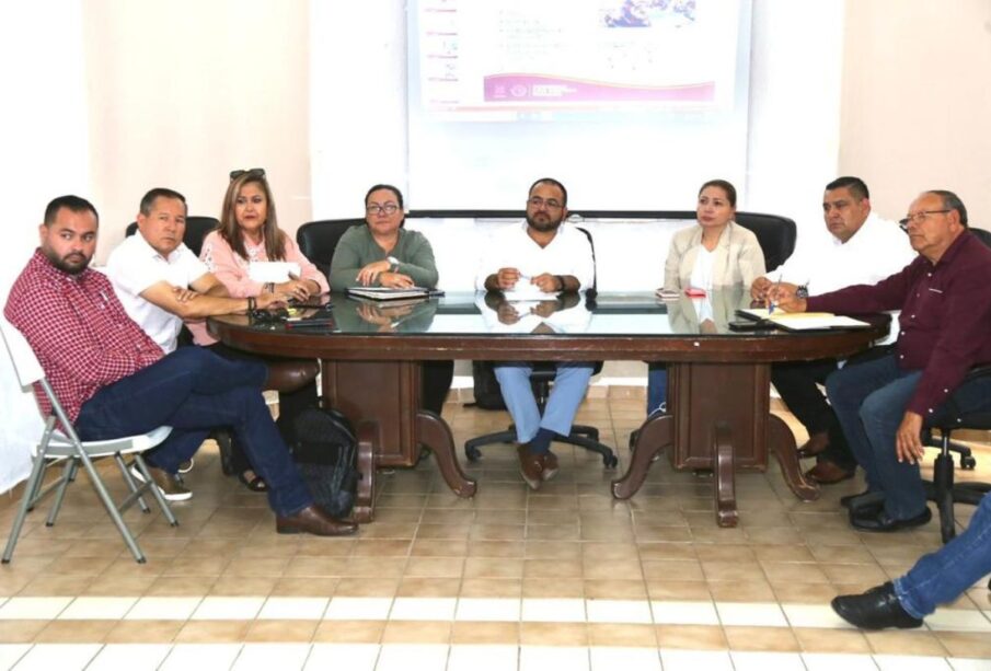 Reunión conformada por directores de las diferentes áreas de esta XIV Administración que encabeza el presidente municipal Oscar Leggs Castro