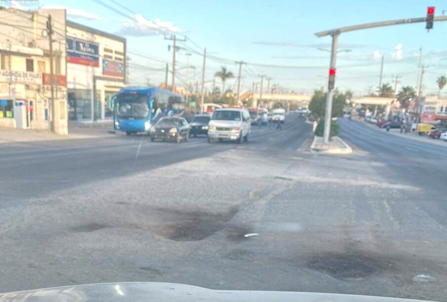 Bache en pleno retorno de calle en Los Cabos