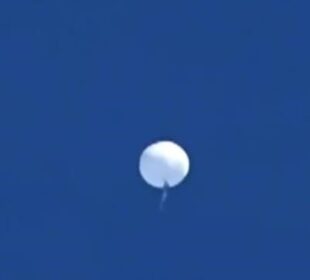 Globo vuela el espacio aéreo de México