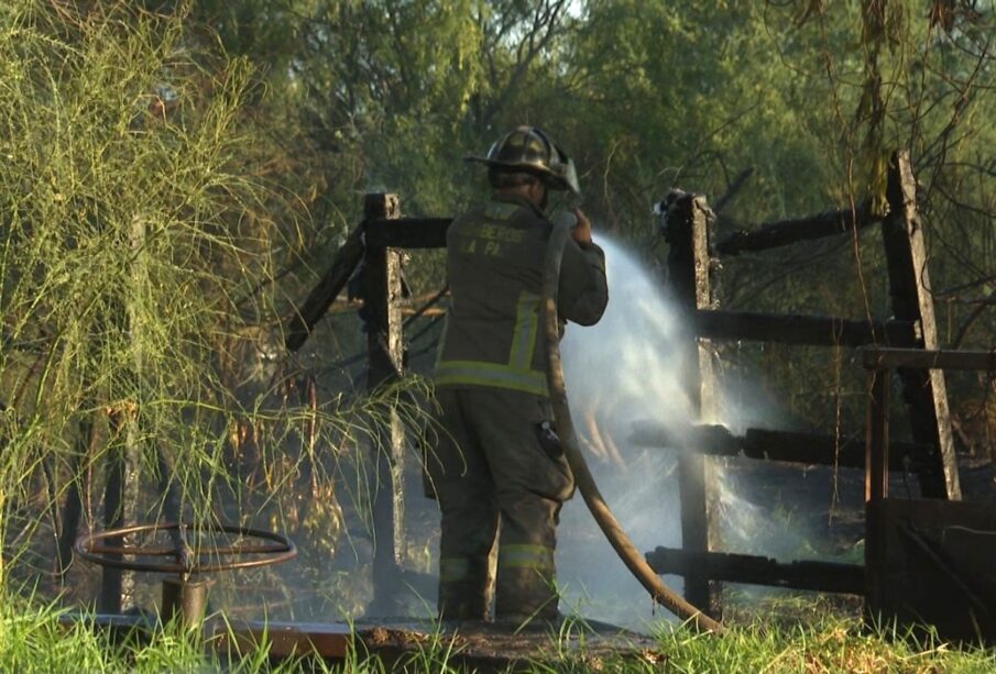 Sofocan incendio en Ecoparque La Paz