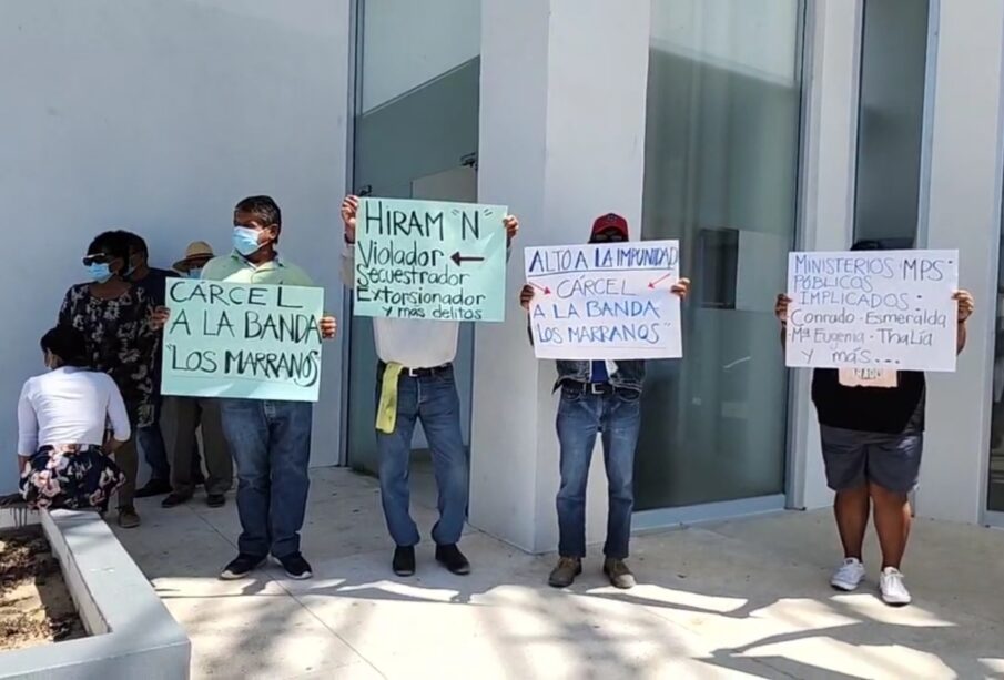 Manifestación contra abogado delincuente