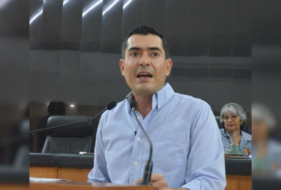 el diputado por la bancada del Partido Acción Nacional (PAN), Rigoberto Mares Aguilar