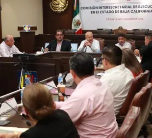 Gobernador de BCS, Víctor Castro Cosío